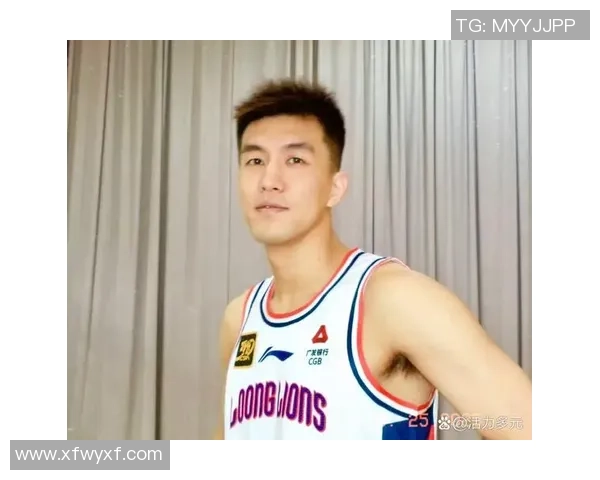 郭艾伦心中的足球偶像是谁他对这位球星的喜爱源于哪些原因